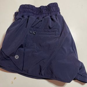 LULULEMON Navy Blue Hotty Hot Shorts!!